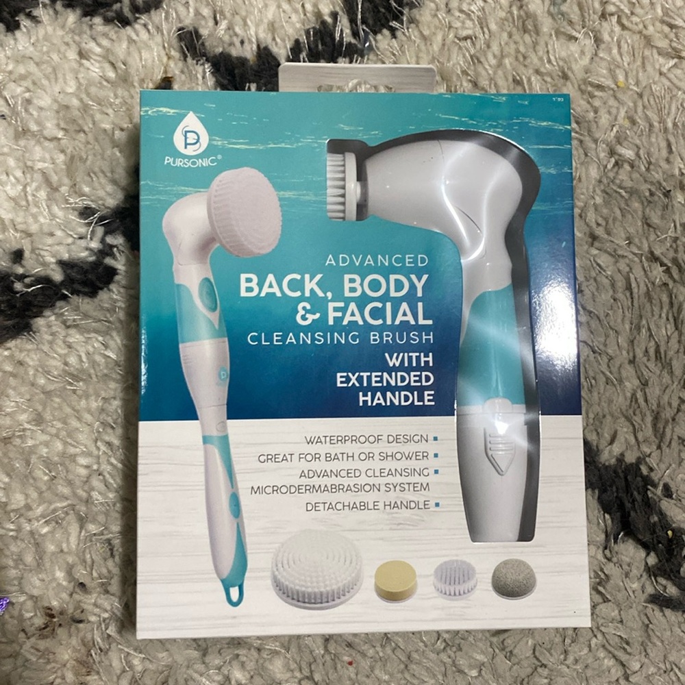 🛁 NWT Pursonic advanced back and body, and facial cleansing brush!